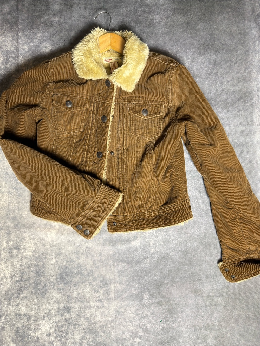 Abercrombie & Fitch Vintage Corduroy Faux Sherpa Lined Jacket woman’s medium